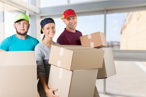 Packing and moving boxes for a Forest Gate home relocation